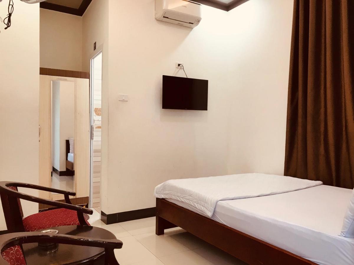 Hotel Khach San Thu Thao Phan Rang-Tháp Chàm Esterno foto